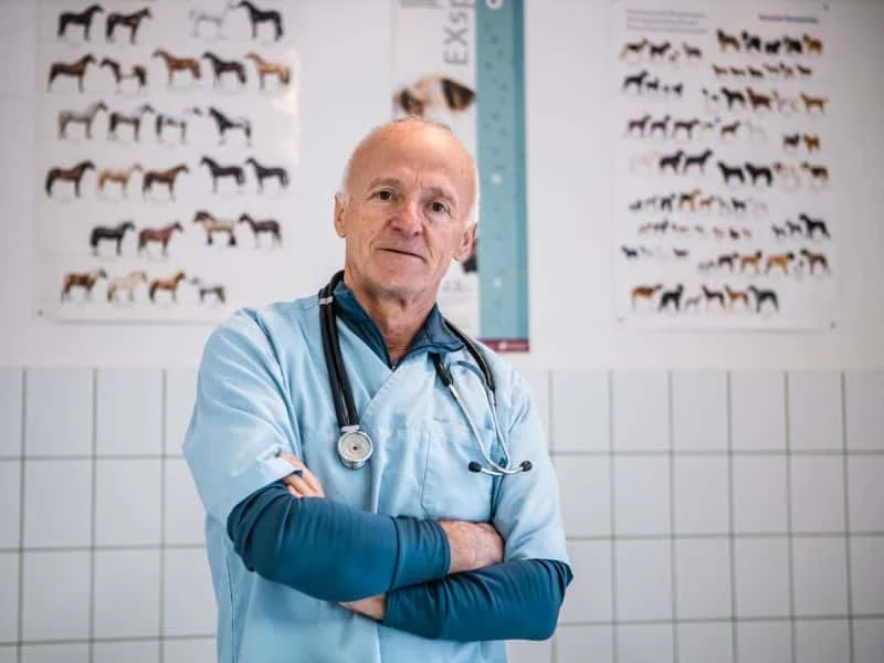 Dr. Vlad Mureșan, medic veterinar la cabinet